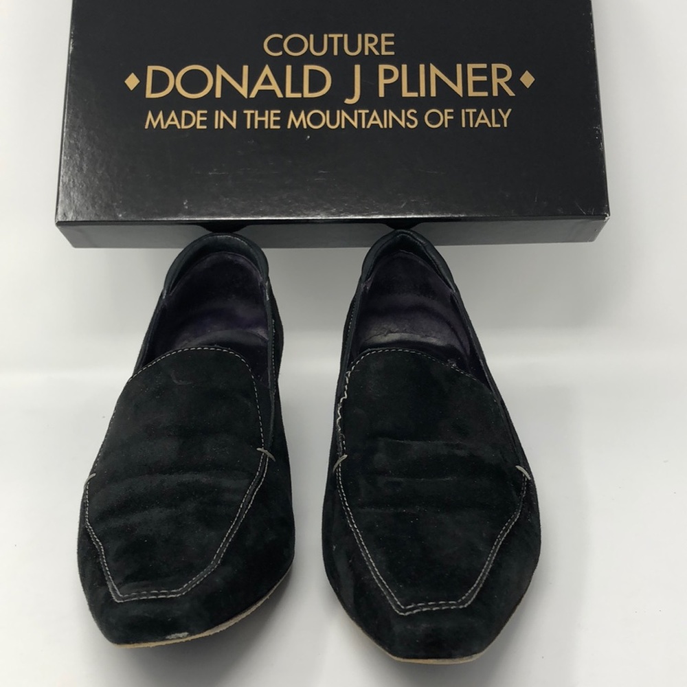 Donald J Pliner Black Suede low heel Shoe size 9
